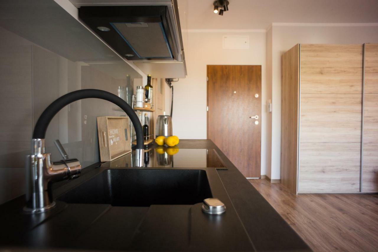 Atrium Apartment Z Garazem Torun Exterior photo